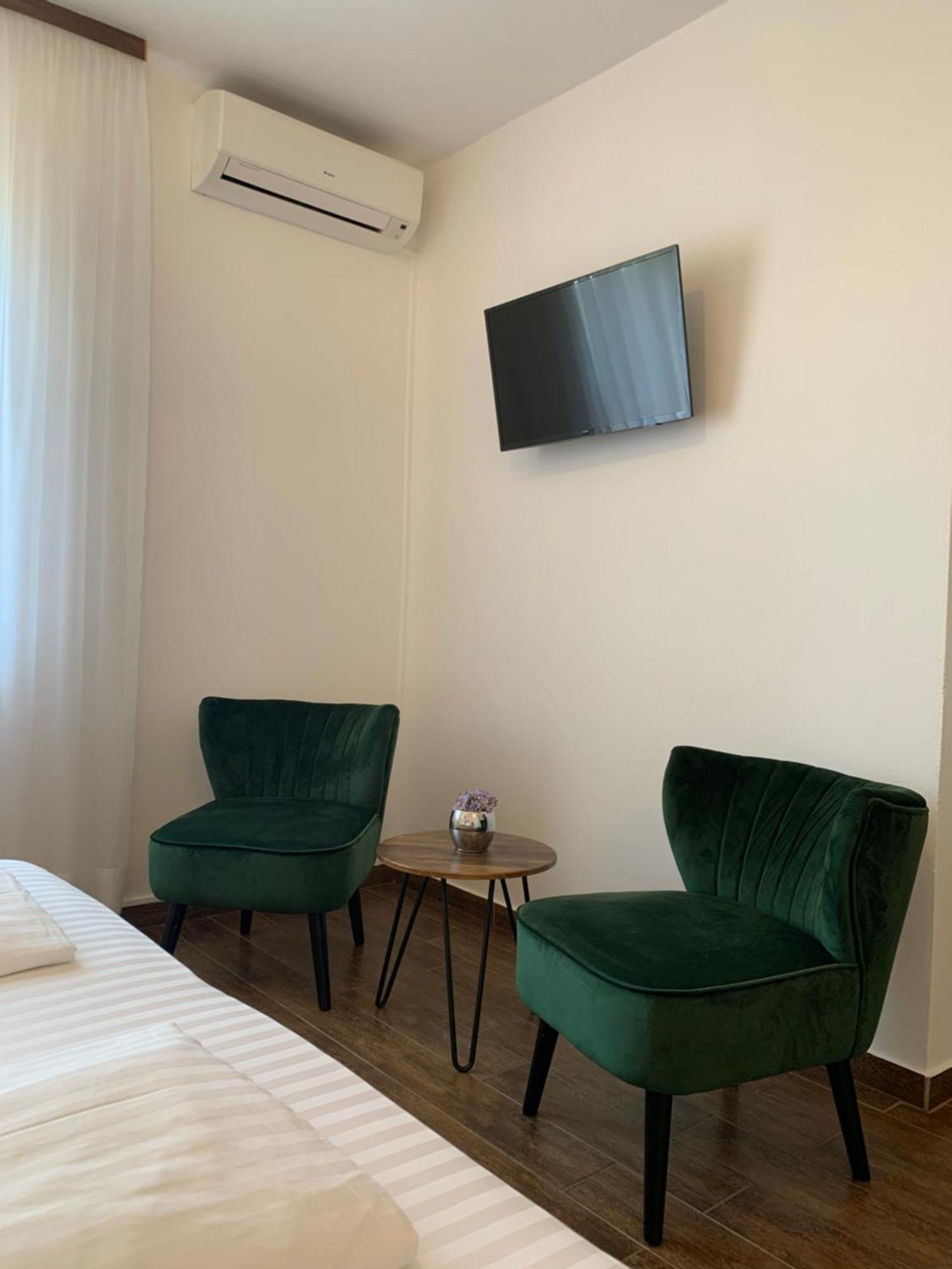 Bed & Breakfast & Pansion Odmor Rovanjska