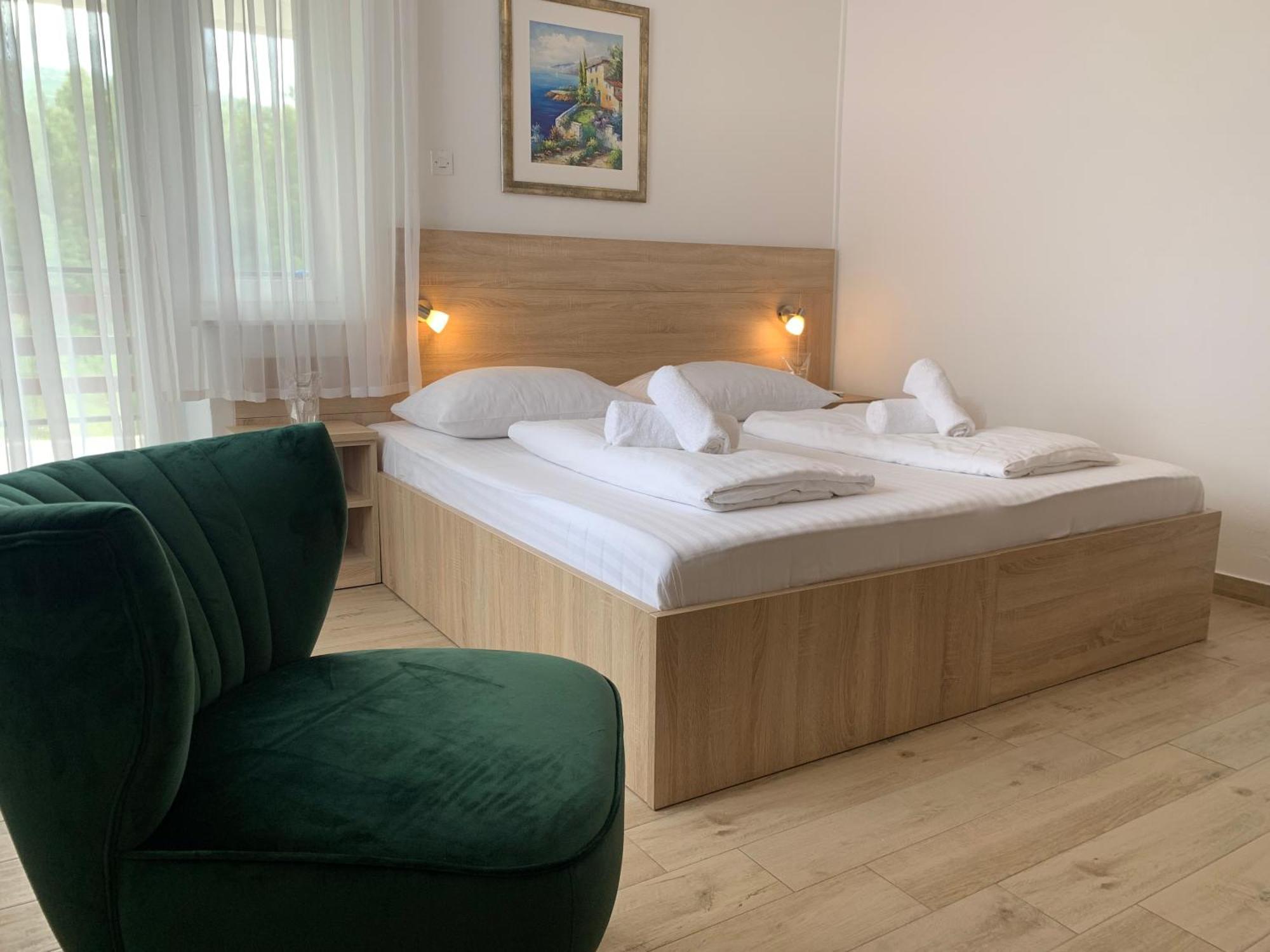 Bed & Breakfast & Pansion Odmor 3*